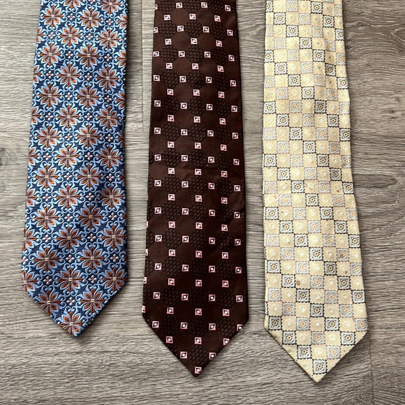 Jos. A. Bank Other - 🎉FLASH SALE🎉 Jos A Bank 100% silk neck tie Bundle set of 3